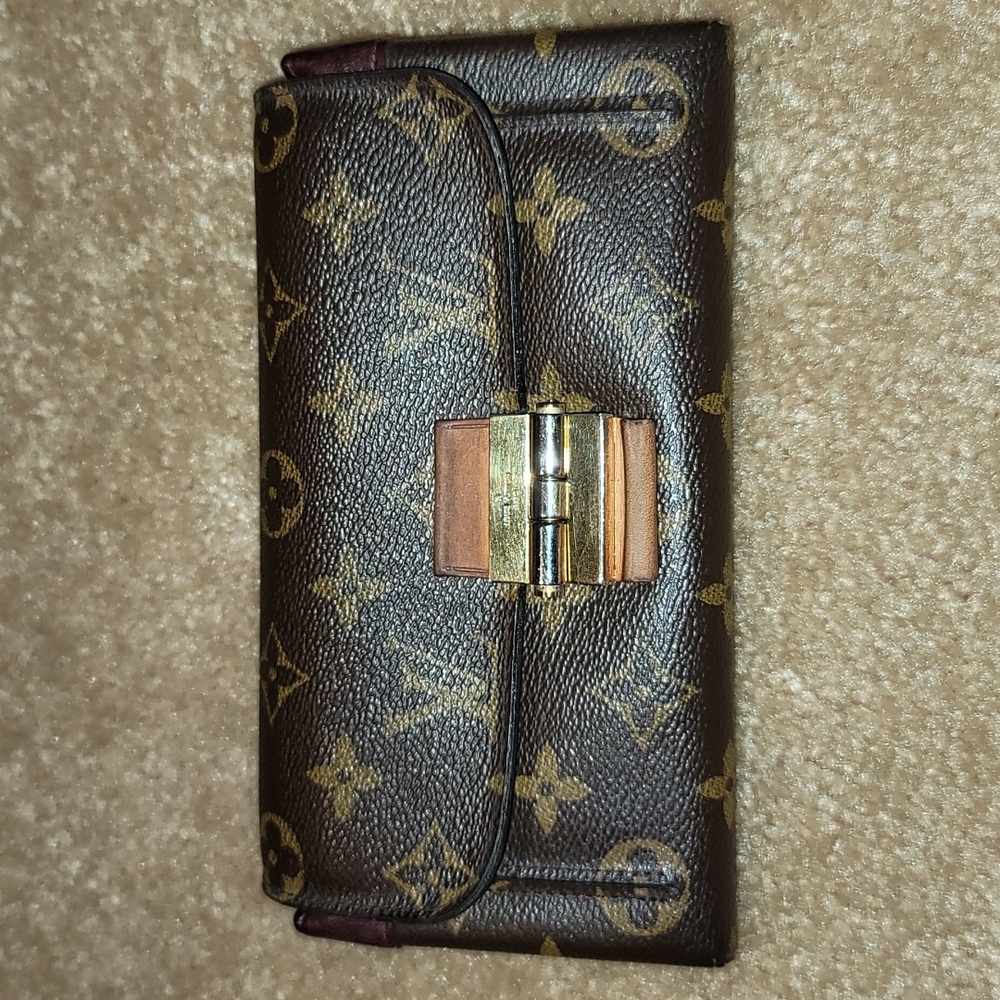 Authentic Louis Vuitton wallet